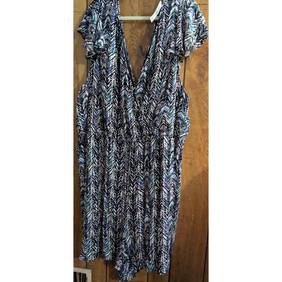 Torrid Womens Dress Plus Size 6 6X Strappy Back Chevron Black Pink Pockets New - Picture 4 of 5